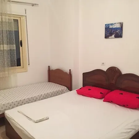 Two Bedrooms And Two Bathrooms At Seaside 130 M Lägenhet Vlorë
